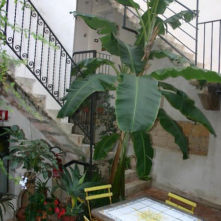 Il Cortiletto Hotel Trapani Exterior photo